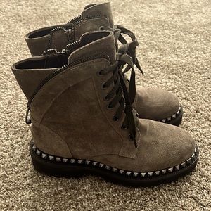 Vince Camuto Taupe Bootie Size 6.5 New